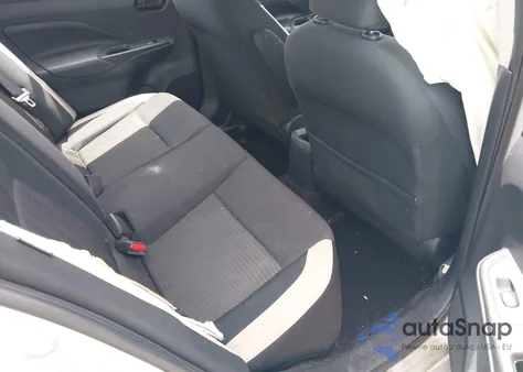 2020 Nissan Versa Sv Xtronic Cvt z USA, uszkodzony, nr VIN 3N1CN8EV4LL827799